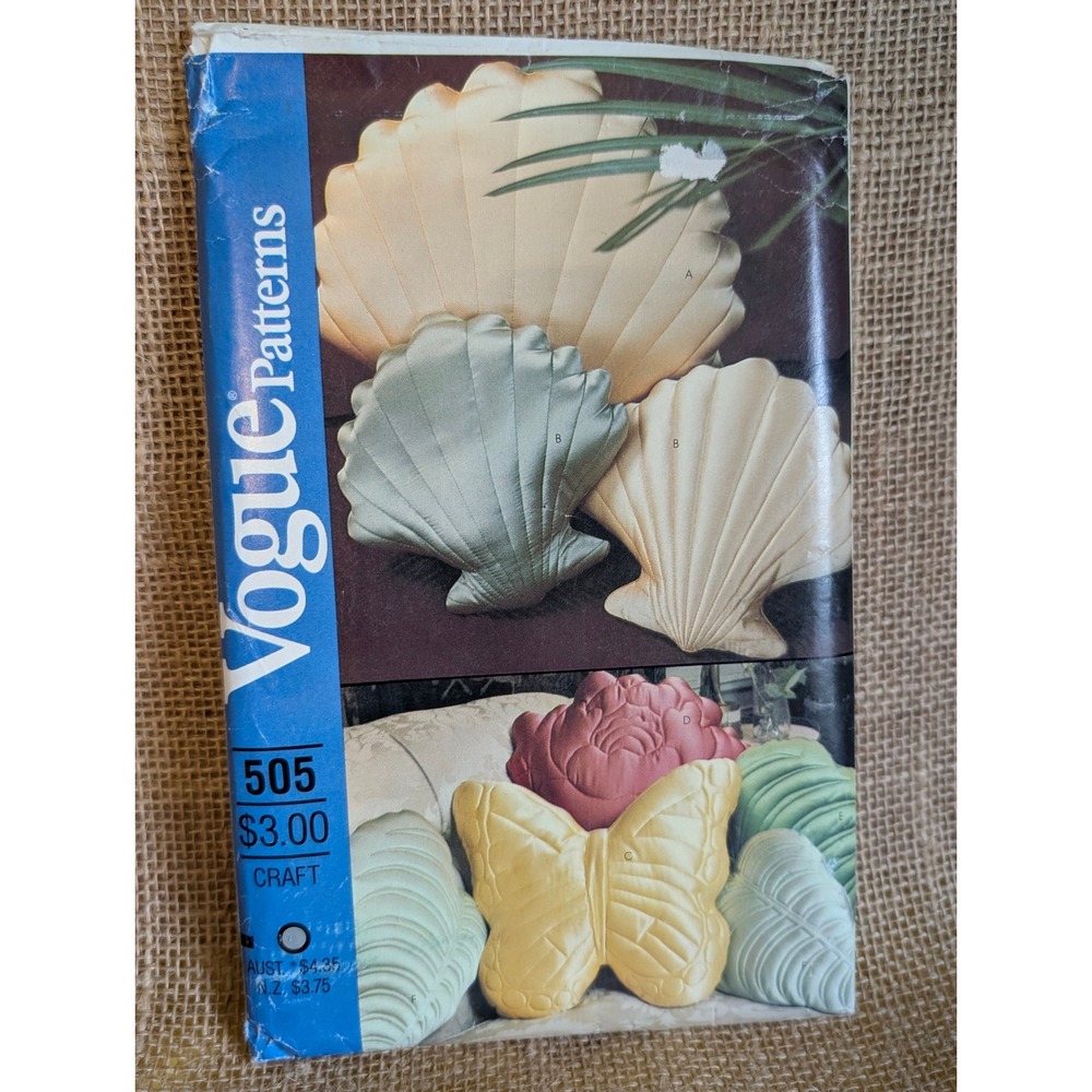 Vogue 505 Vintage Craft Pattern Seashell Butterfly Rose Leaf Decorative Pillows